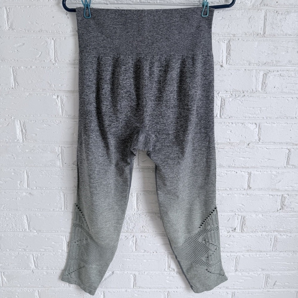 PINK Victorias Secret Cool and Comfy Leggings size Large Gray‎ Black And Green